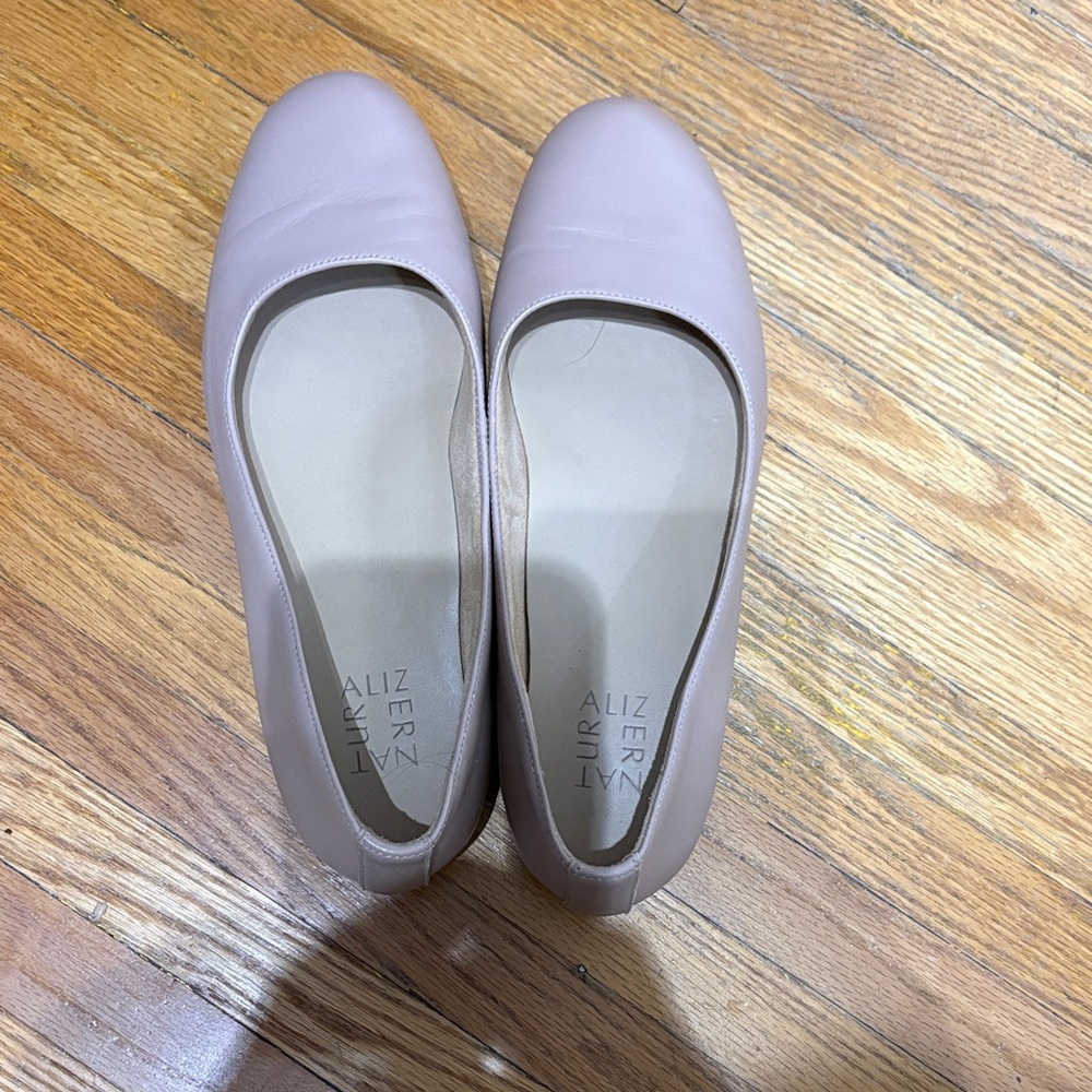Naturalizer Women's Nude Ballet Flats